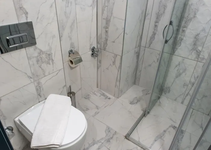 Pera Hotel 3*
