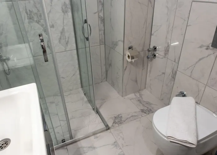 Pera מלון סייד